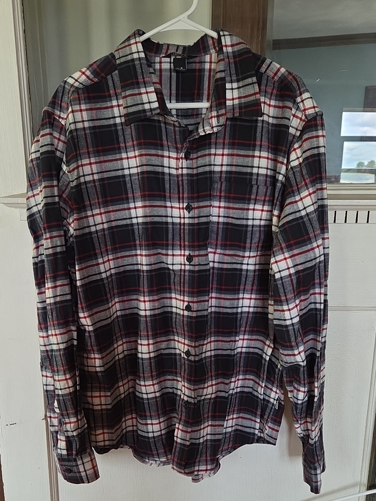 Eddie Bauer Black White And Red Plaid Button-Down Shirt